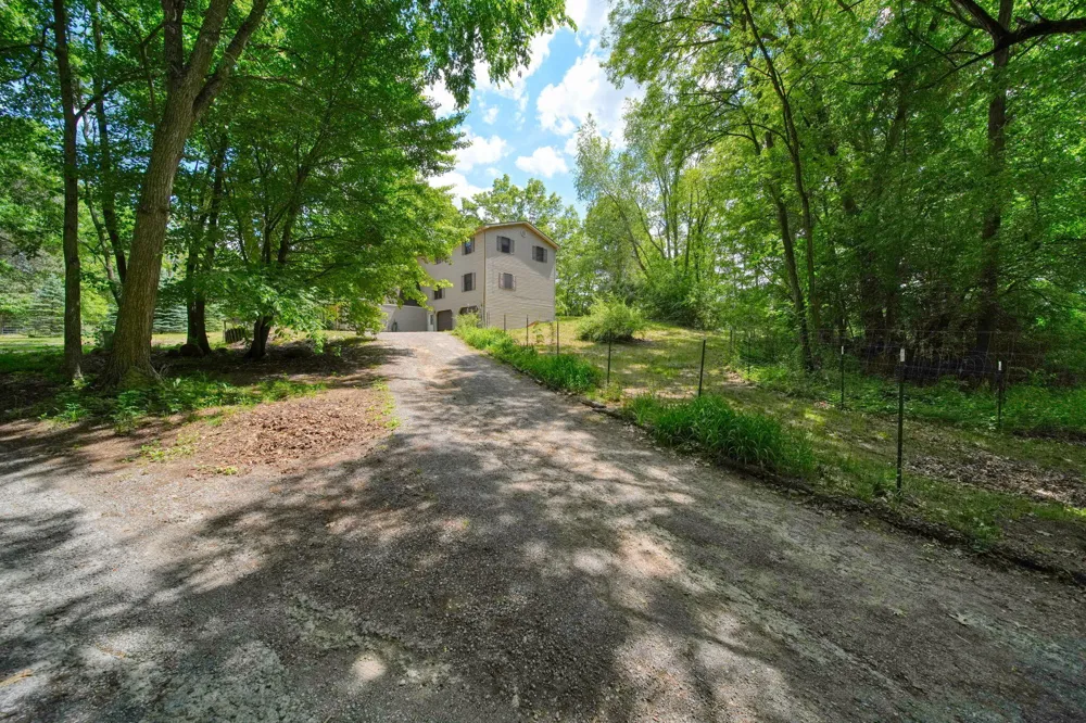 7925 Seymour Road Leoni Township, MI 49240