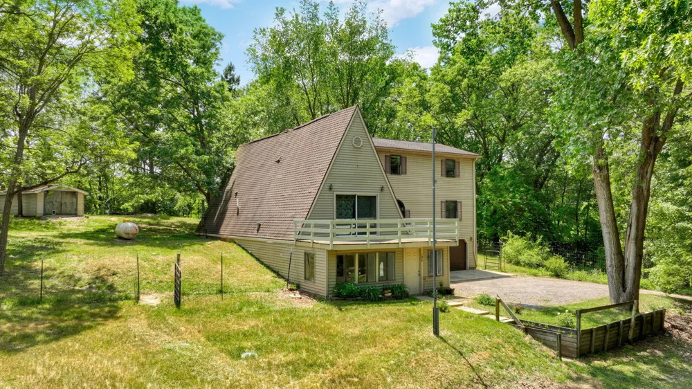 7925 Seymour Road Leoni Township, MI 49240