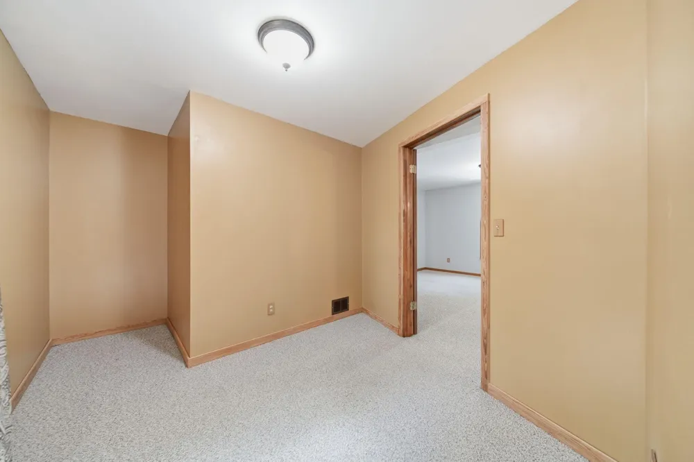 7925 Seymour Road Leoni Township, MI 49240