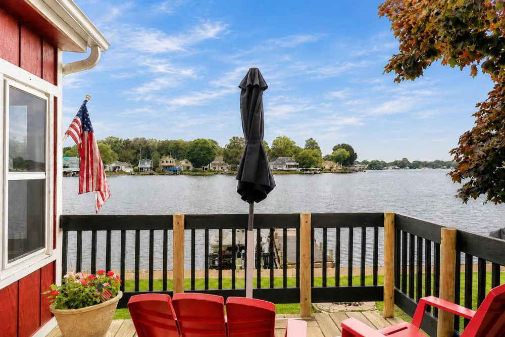 130 Duryeas Point Leoni Township, MI 49254