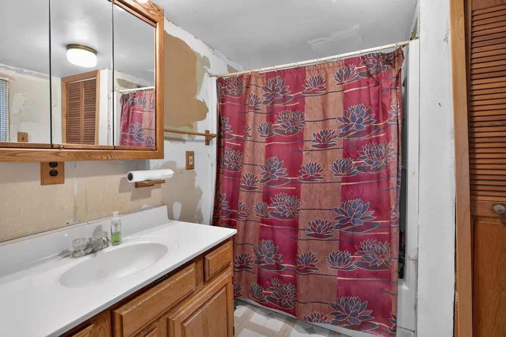 821 Grant Street Summit Township, MI 49203