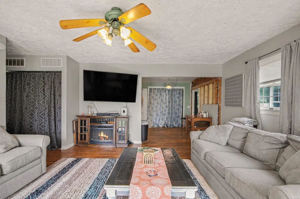 2637 Lucerne Drive Spring Arbor Township, MI 49201