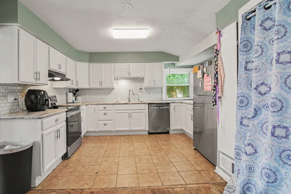 2637 Lucerne Drive Spring Arbor Township, MI 49201