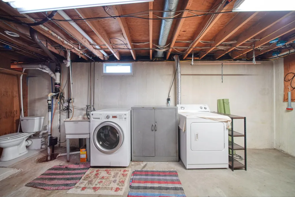 5574 Dogwood Drive Leoni Township, MI 49201