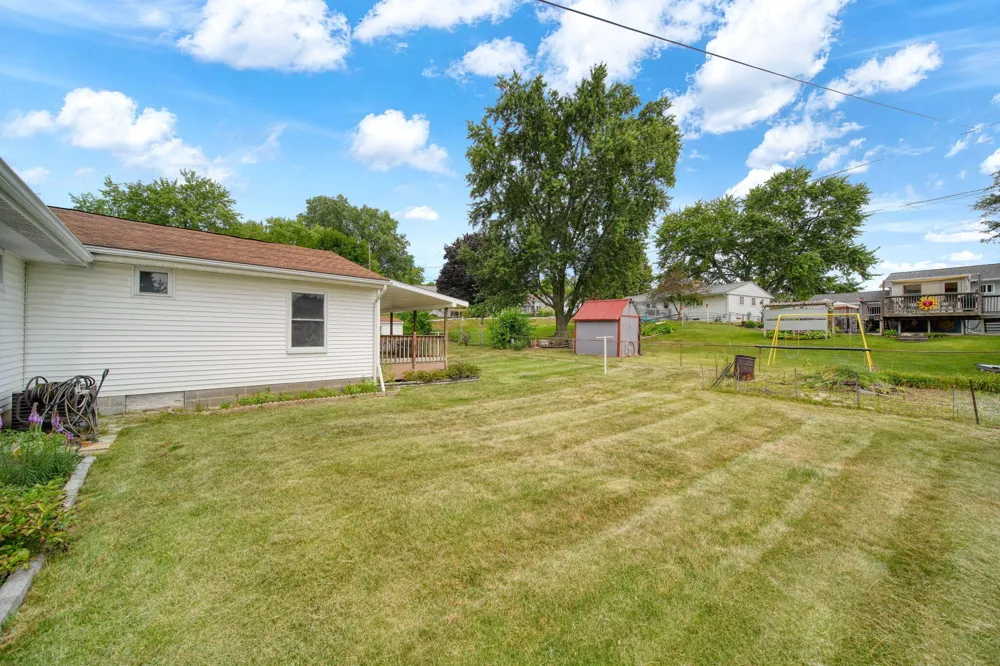 5574 Dogwood Drive Leoni Township, MI 49201