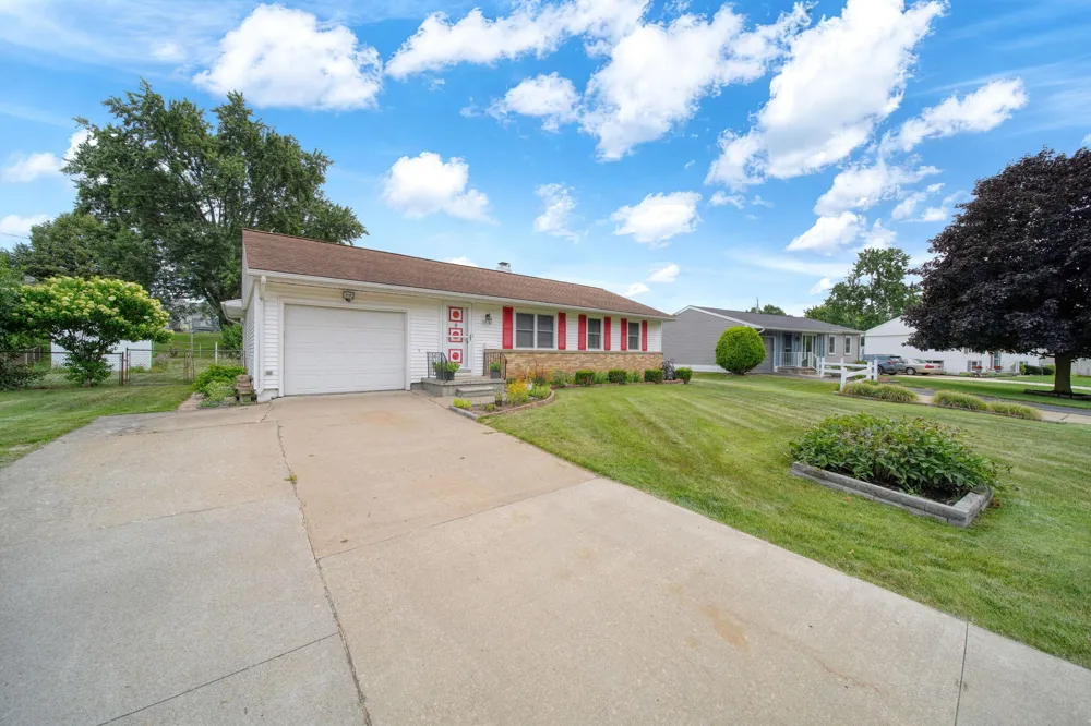 5574 Dogwood Drive Leoni Township, MI 49201
