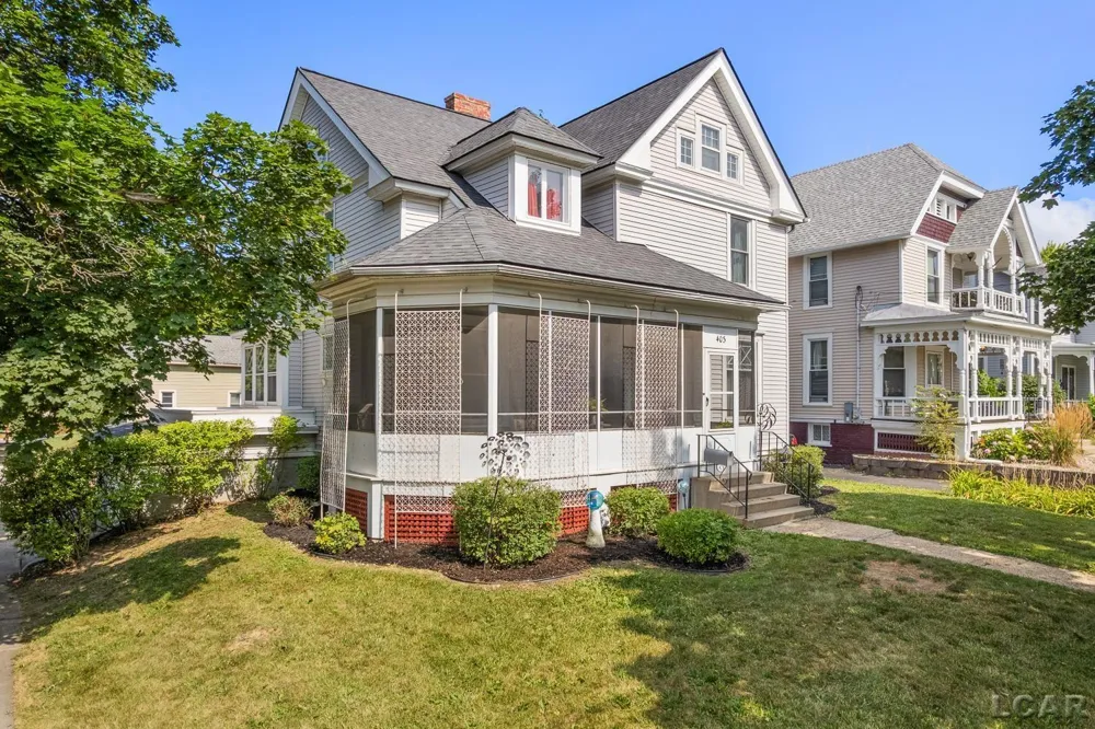403 Finch Street Adrian City, MI 49221