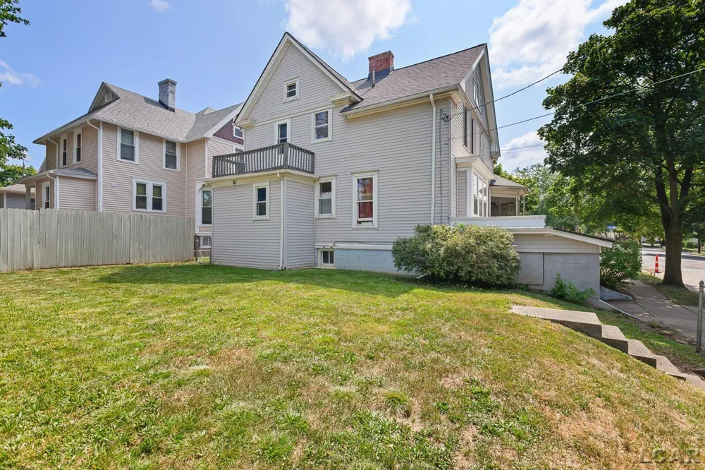 403 Finch Street Adrian City, MI 49221