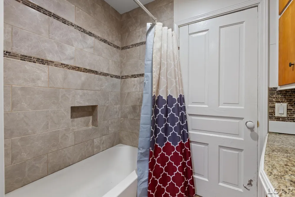 403 Finch Street Adrian City, MI 49221