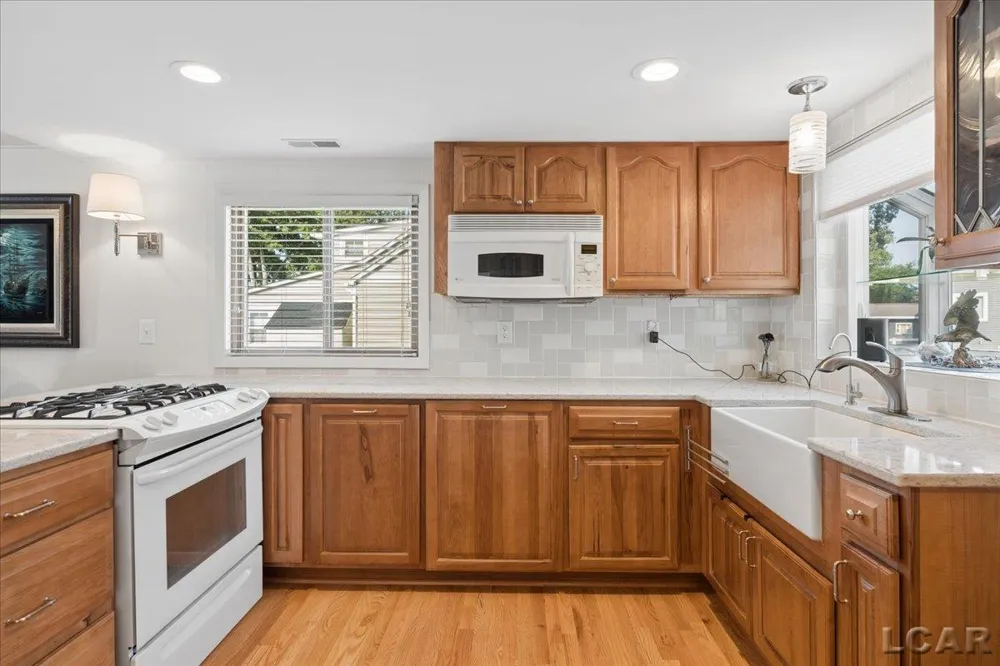 10240 W Ferndale Dr Drive Addison Village, MI 49253