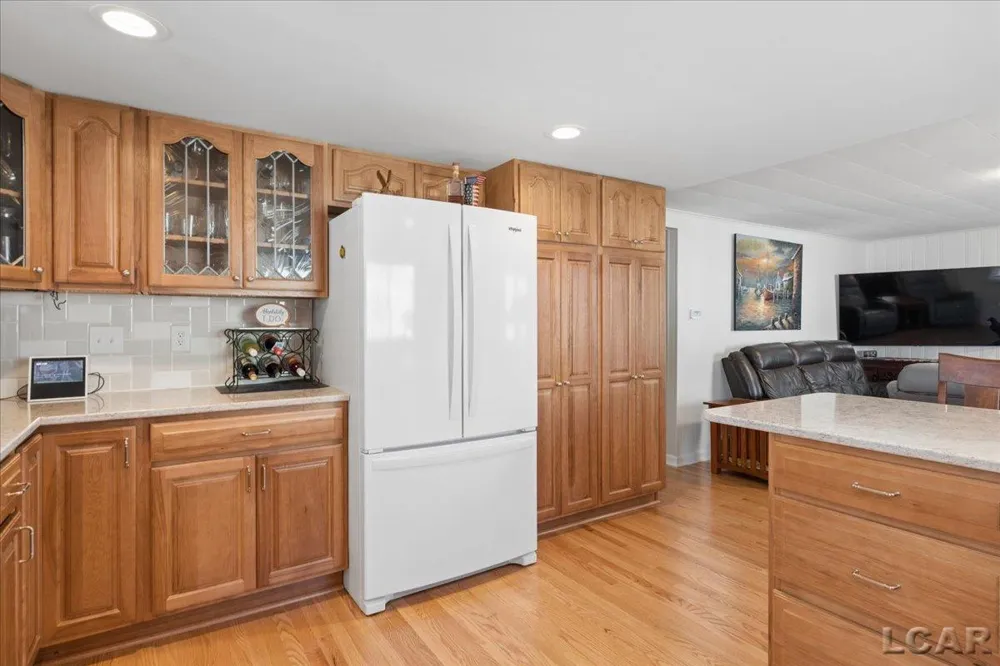 10240 W Ferndale Dr Drive Addison Village, MI 49253