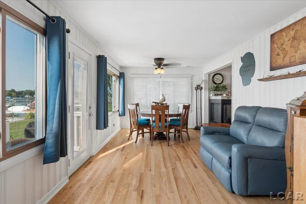10240 W Ferndale Dr Drive Addison Village, MI 49253