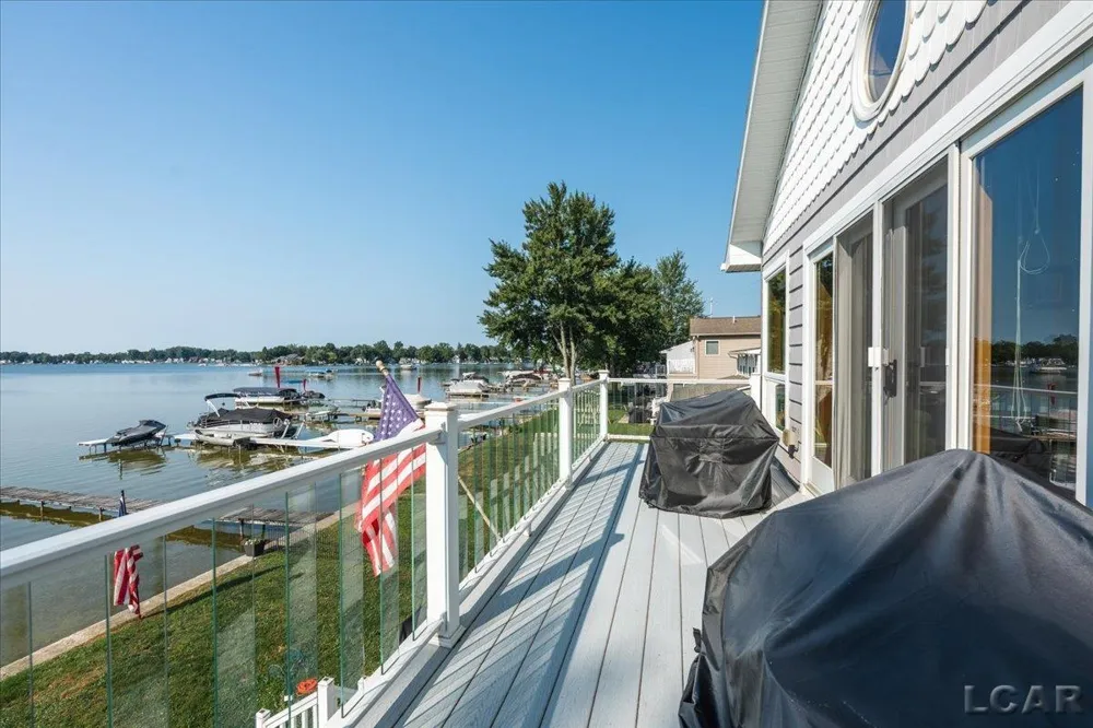 10240 W Ferndale Dr Drive Addison Village, MI 49253