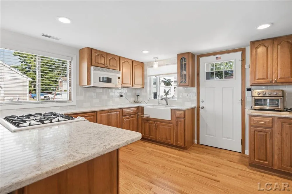10240 W Ferndale Dr Drive Addison Village, MI 49253