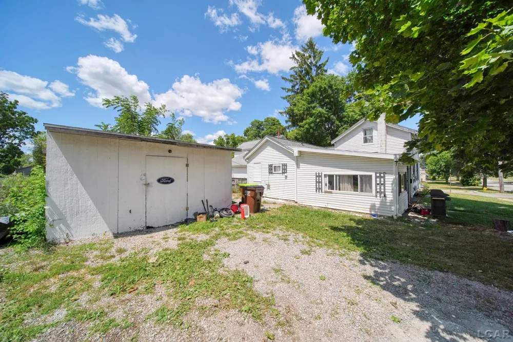 103 W Summit Street Adrian City, MI 49221