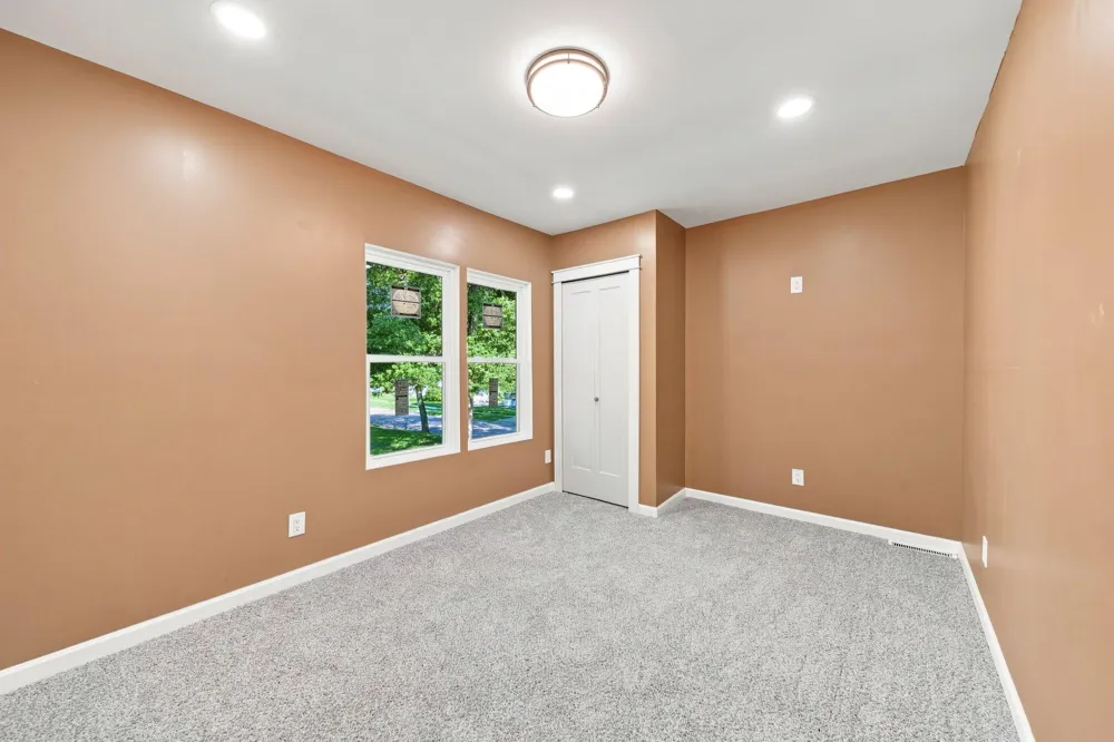 337 E Addison Street Jackson City, MI 49203