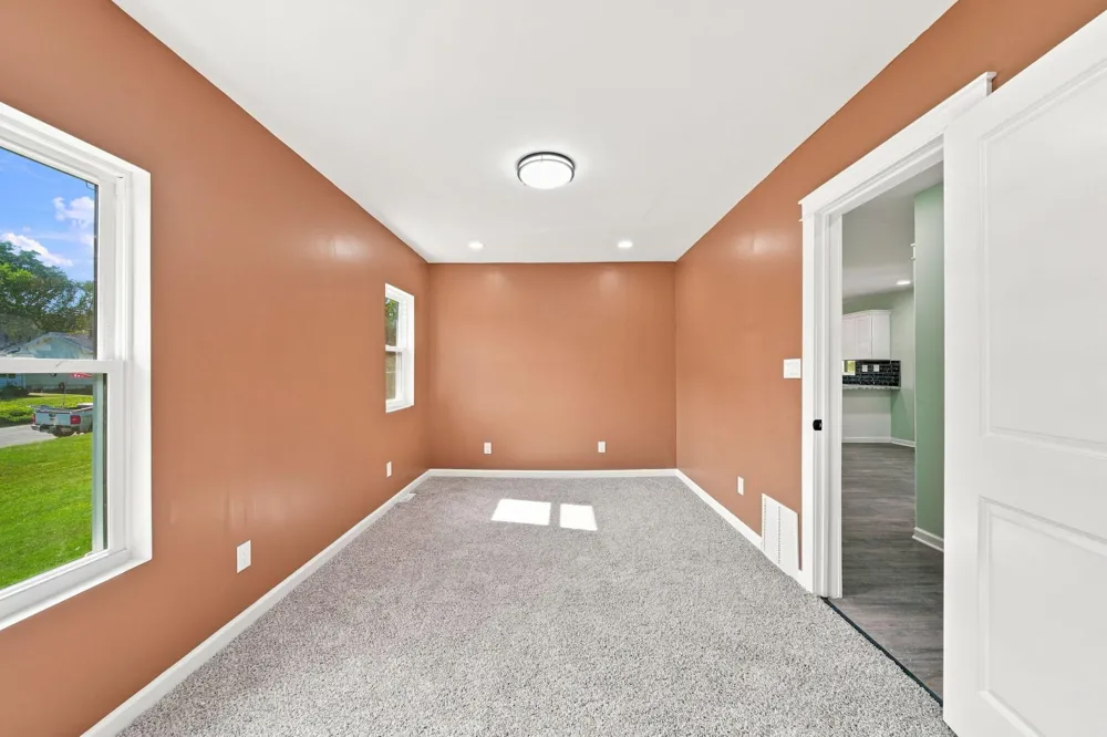 337 E Addison Street Jackson City, MI 49203