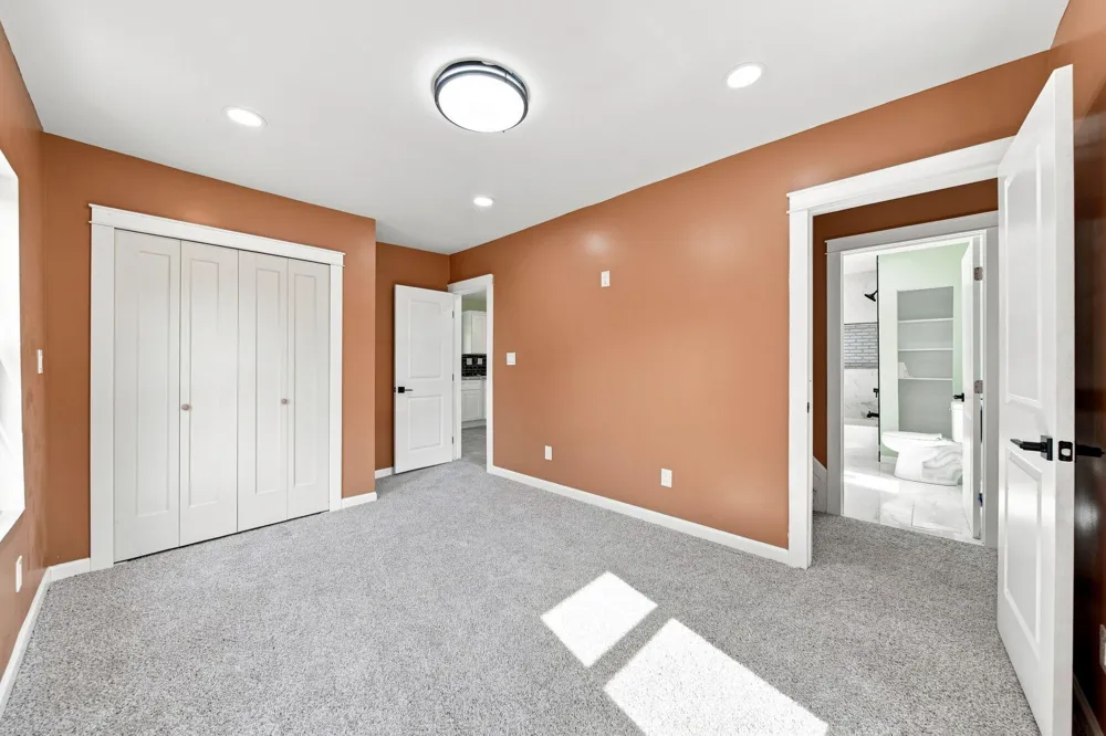 337 E Addison Street Jackson City, MI 49203