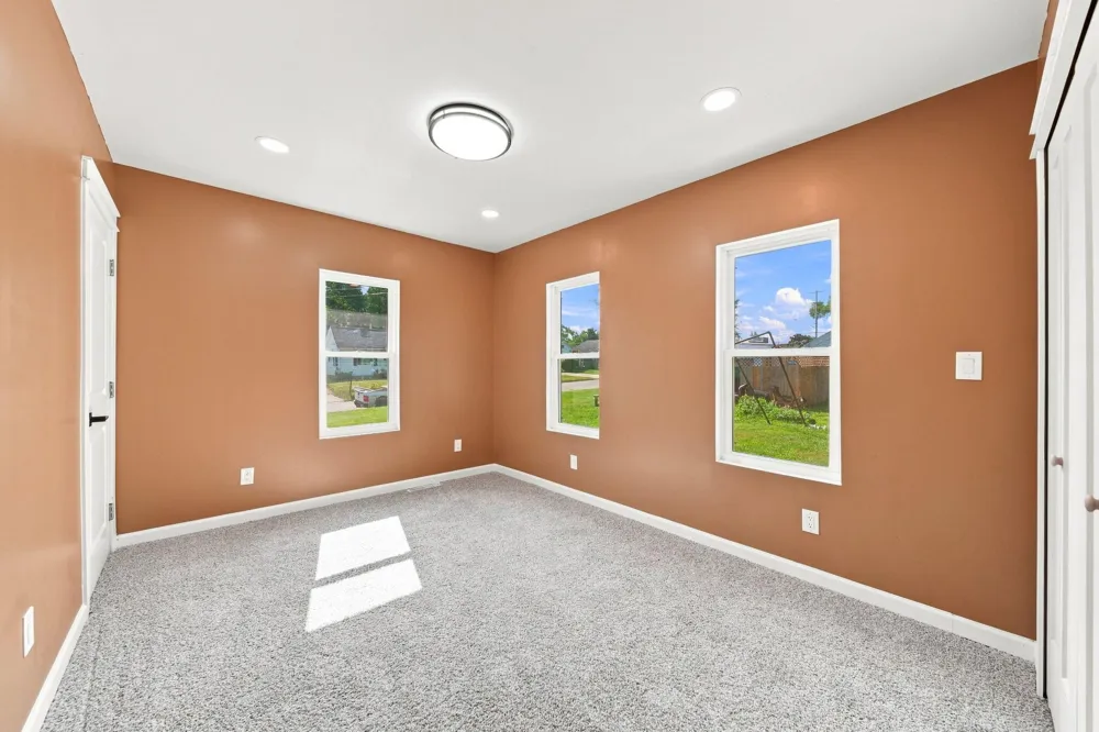 337 E Addison Street Jackson City, MI 49203