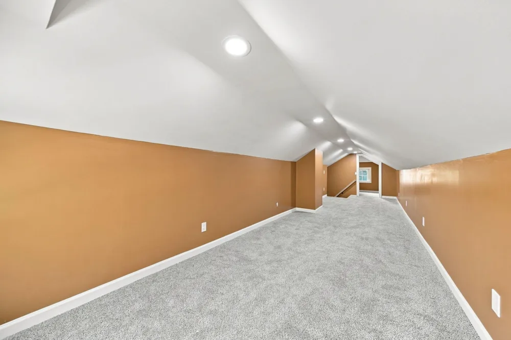 337 E Addison Street Jackson City, MI 49203