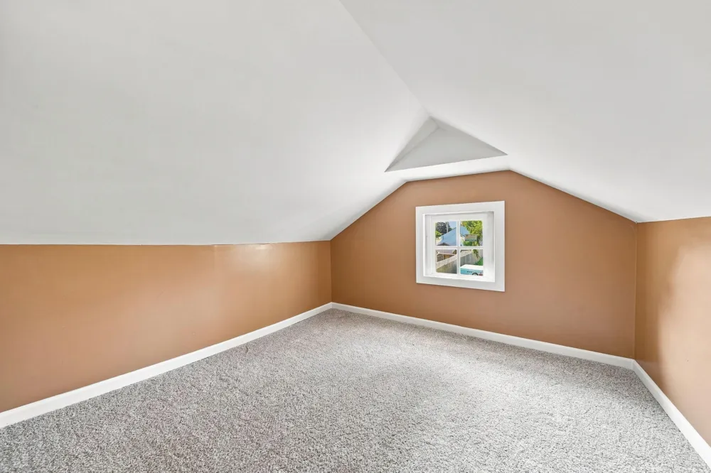 337 E Addison Street Jackson City, MI 49203