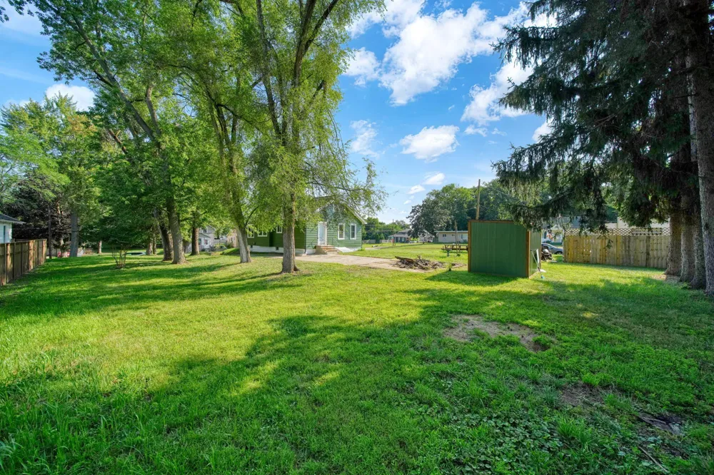 337 E Addison Street Jackson City, MI 49203
