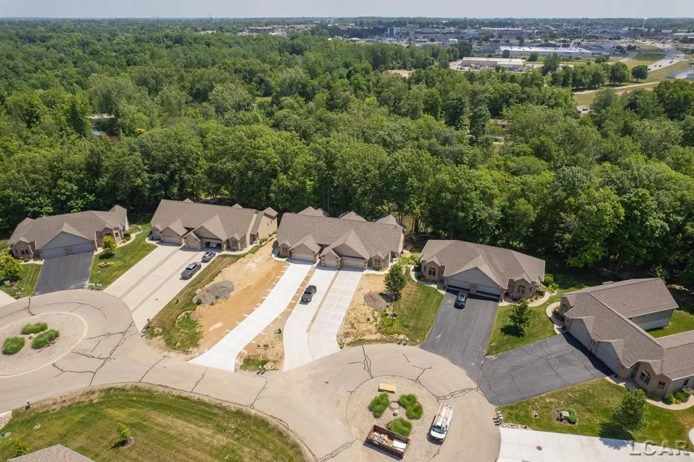 1641 Rivers Edge Court Madison Charter Township, MI 49221