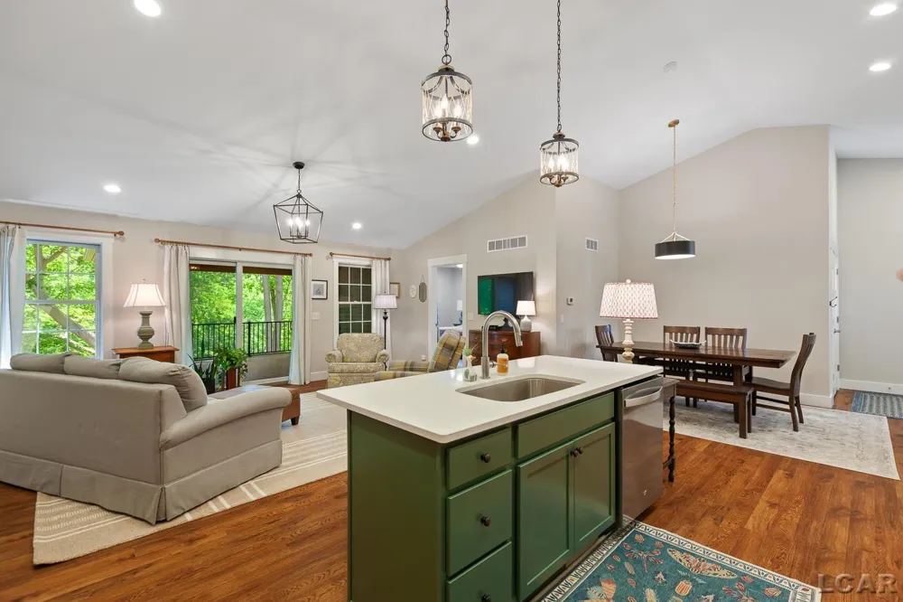 1641 Rivers Edge Court Madison Charter Township, MI 49221
