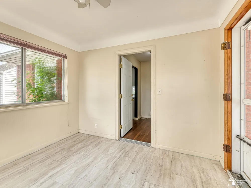 5929 Oakwood Drive Monroe Charter Township, MI 48161