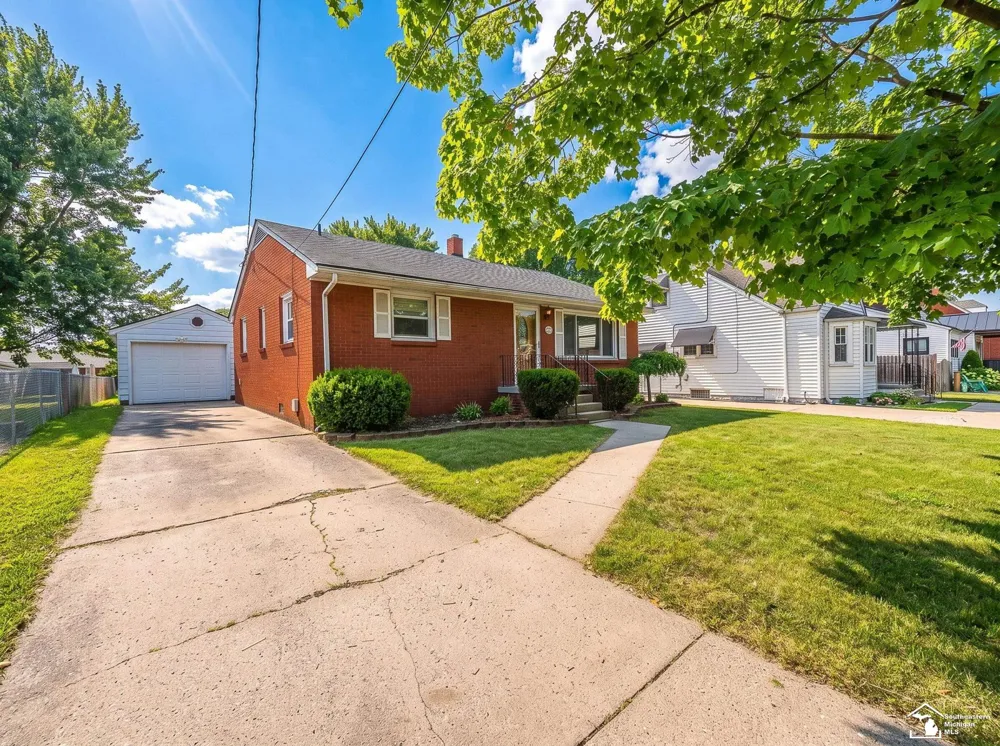 5929 Oakwood Drive Monroe Charter Township, MI 48161
