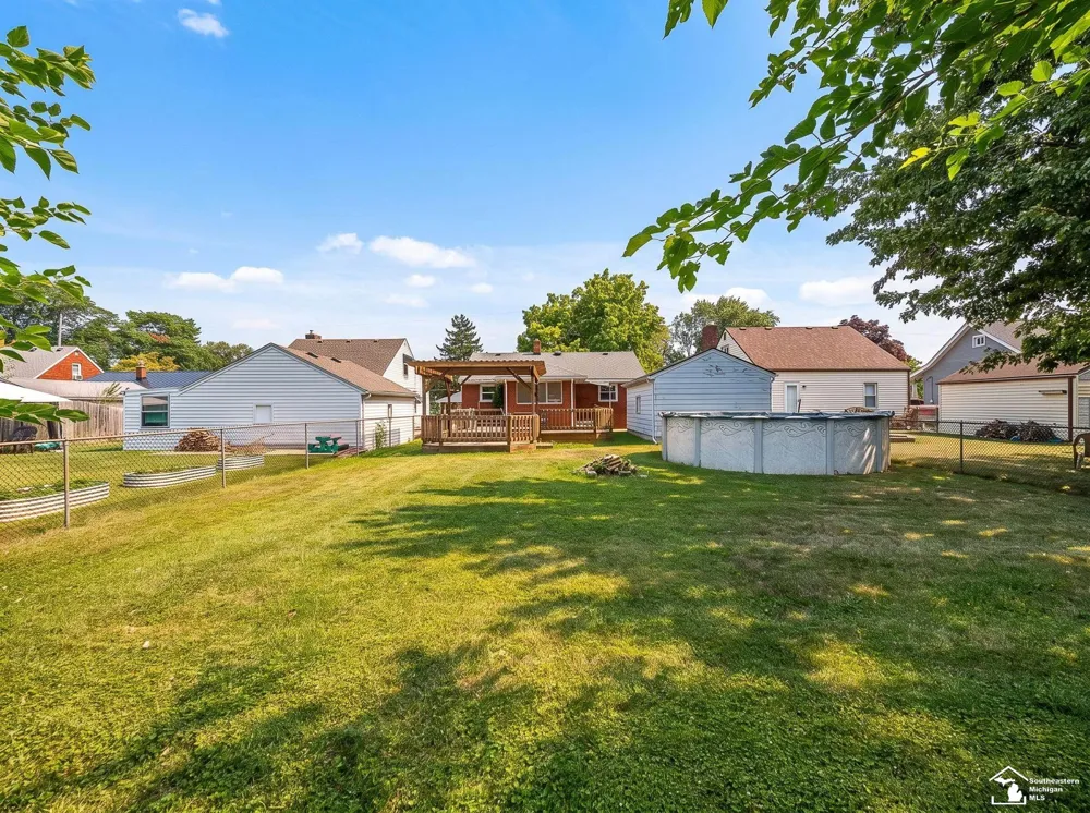 5929 Oakwood Drive Monroe Charter Township, MI 48161