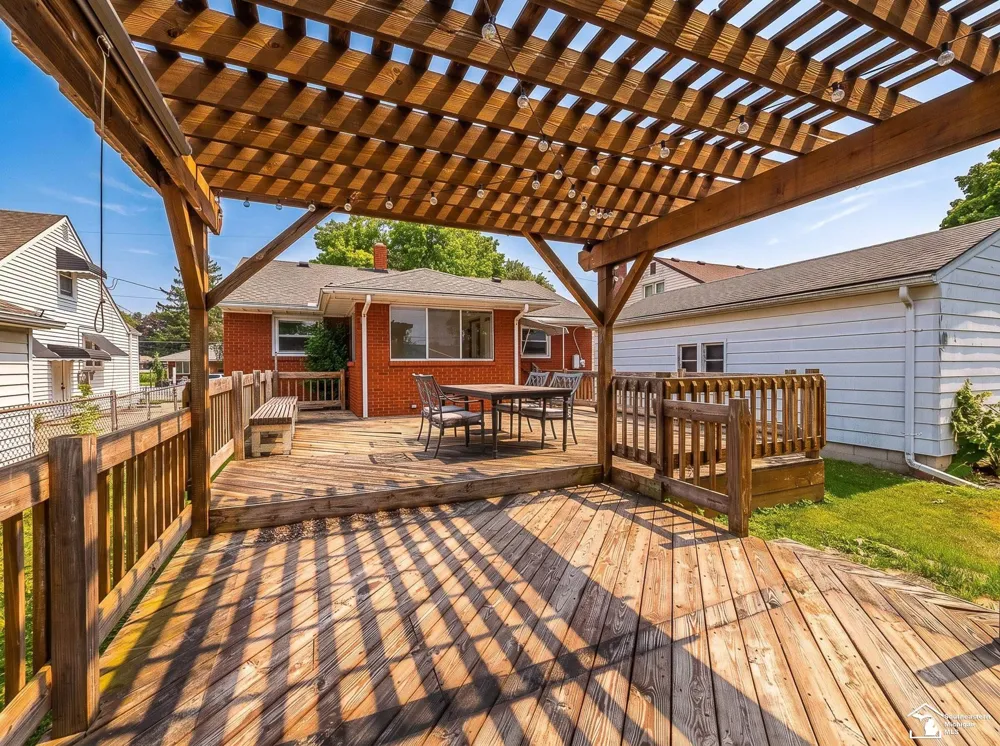 5929 Oakwood Drive Monroe Charter Township, MI 48161