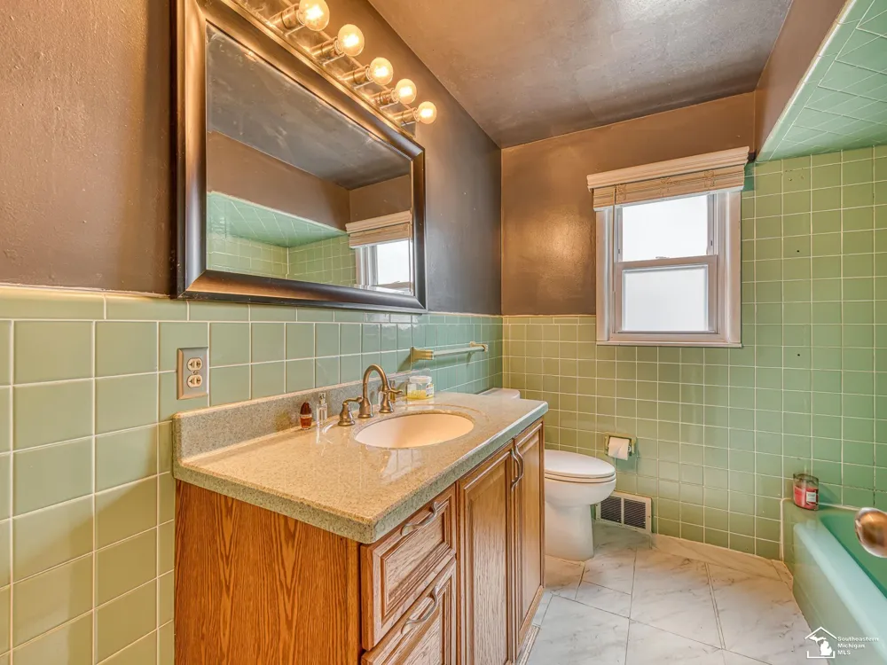 5929 Oakwood Drive Monroe Charter Township, MI 48161