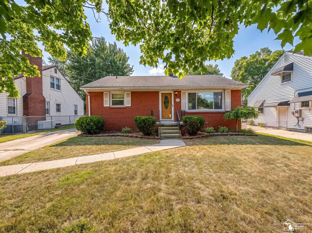 5929 Oakwood Drive Monroe Charter Township, MI 48161