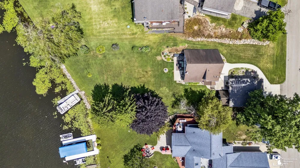235 Pine Hill Lake Drive Hanover Township, MI 49246