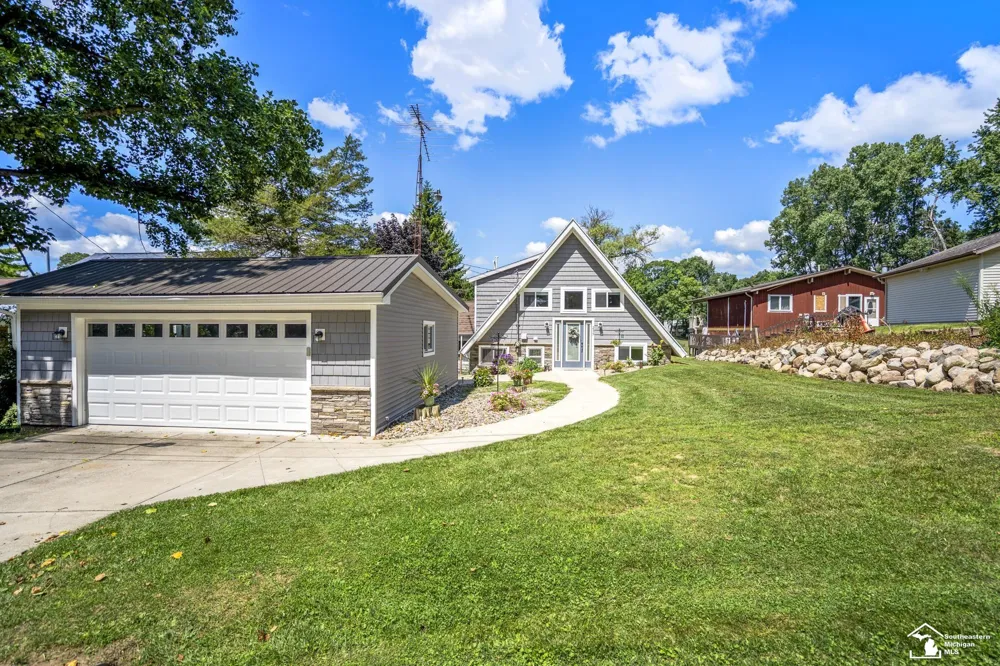 235 Pine Hill Lake Drive Hanover Township, MI 49246