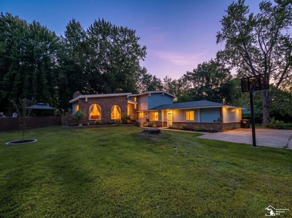 6849 Fortuna Drive Bedford Township, MI 48182