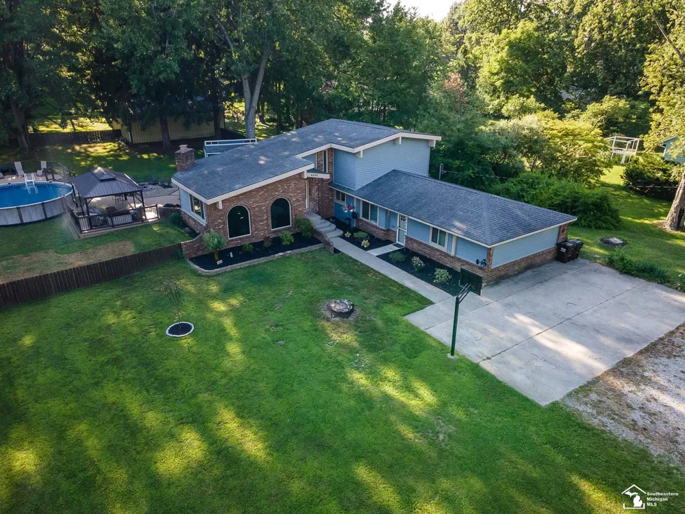 6849 Fortuna Drive Bedford Township, MI 48182