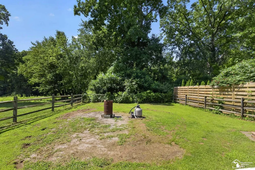 7871 Summerfield Road Bedford Township, MI 48144