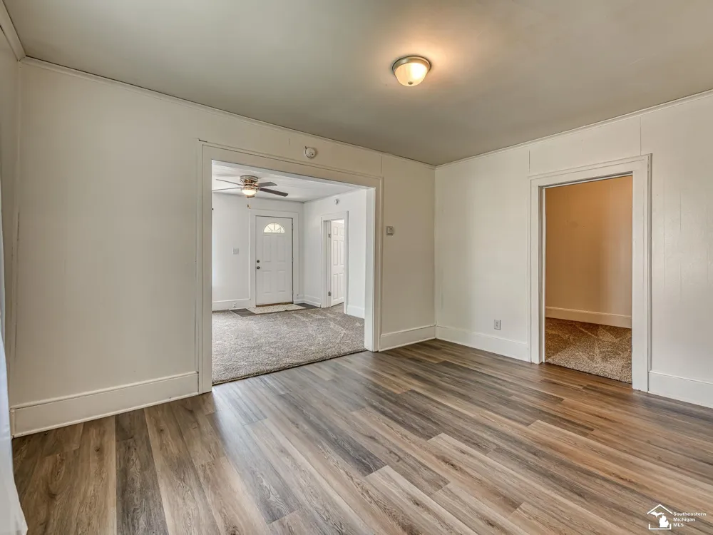 518 Eastchester Street Monroe City, MI 48161