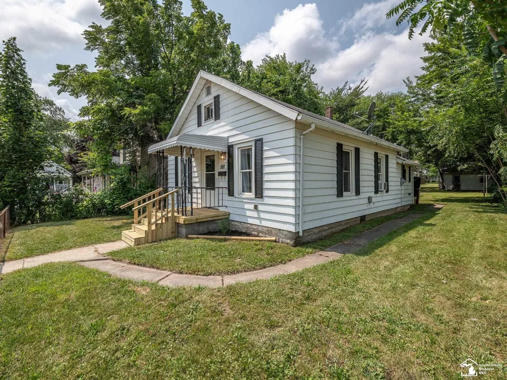 518 Eastchester Street Monroe City, MI 48161