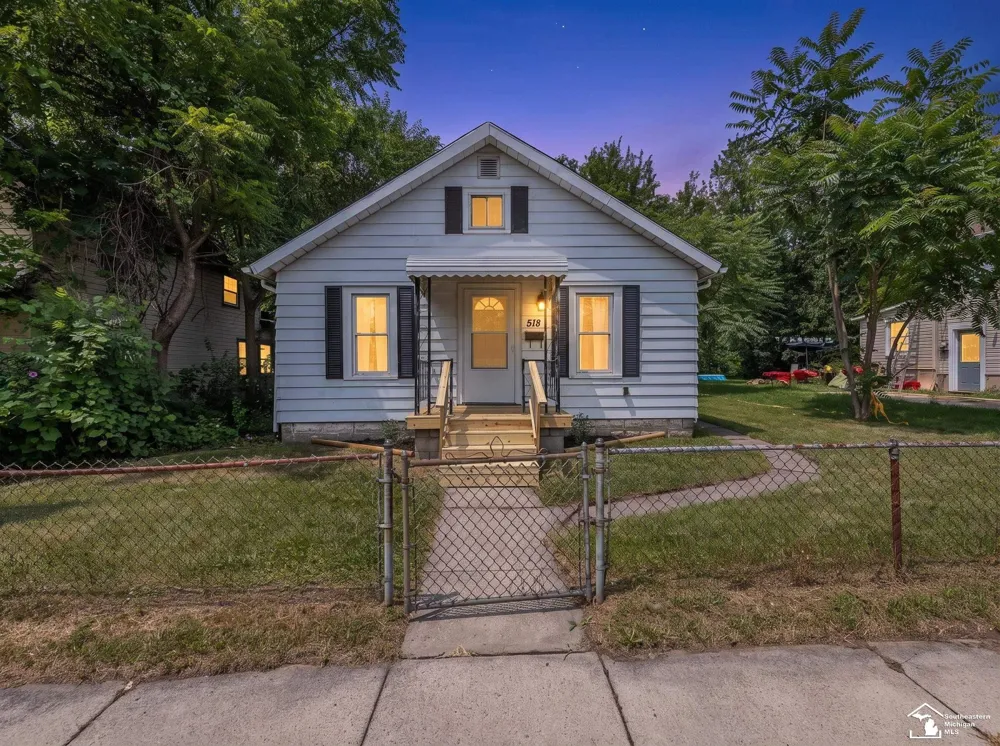 518 Eastchester Street Monroe City, MI 48161