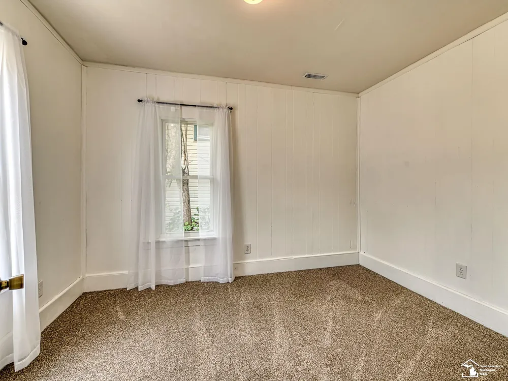 518 Eastchester Street Monroe City, MI 48161