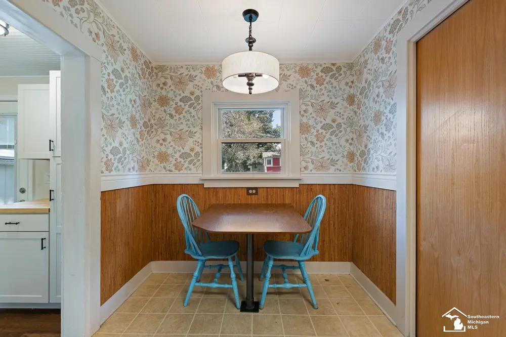 605 Giles Avenue Blissfield Village, MI 49228