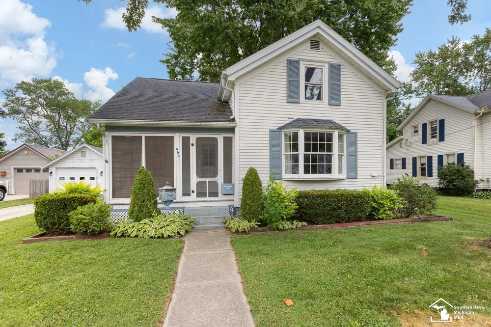 605 Giles Avenue Blissfield Village, MI 49228