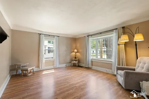 605 Giles Avenue