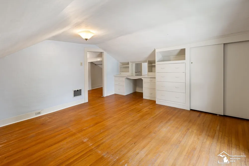 605 Giles Avenue Blissfield Village, MI 49228