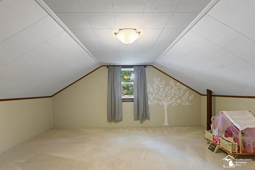 605 Giles Avenue Blissfield Village, MI 49228
