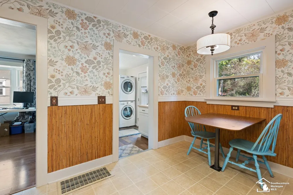 605 Giles Avenue Blissfield Village, MI 49228