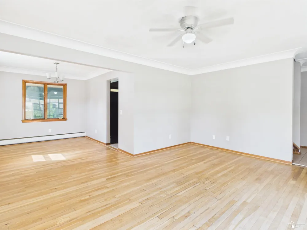 855 Mildred Avenue Bedford Township, MI 48182